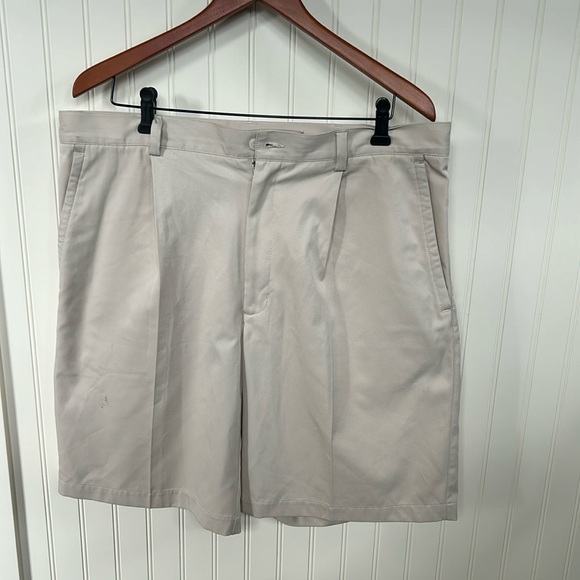 Nike Other - Nike Men’s dry fit kakis shorts, size 36, pockets, comfortable